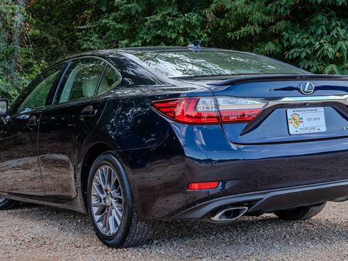 Used 2018 Lexus ES 350 w/ Premier Package FWD image 3