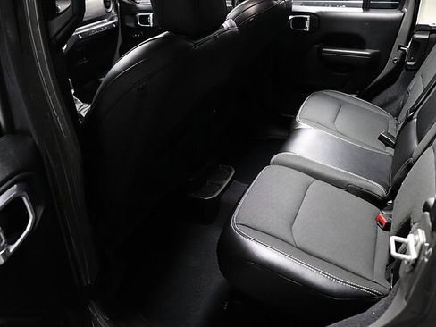 Used 2021 Jeep Wrangler Unlimited Sport AWD/4WD image 16