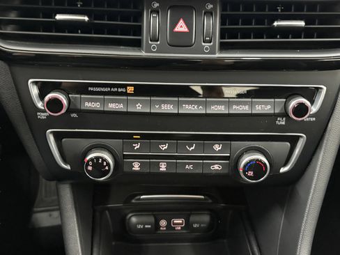 Used 2020 Kia Optima S image 14