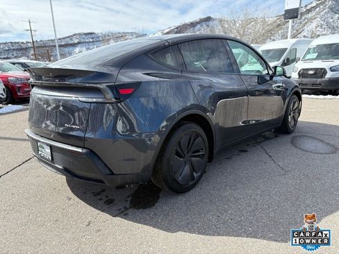 Used 2026 Tesla Model Y Long Range image 8