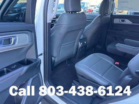 New 2026 Ford Explorer Active w/ Active Comfort Package image 10
