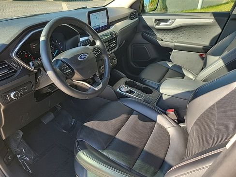 Used 2020 Ford Escape SEL image 11