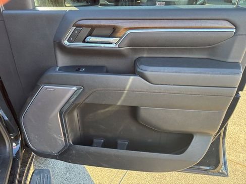 Used 2024 Chevrolet Silverado 3500 High Country w/ High Country Premium Package image 35