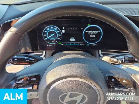 Used 2024 Hyundai Elantra Limited image 24