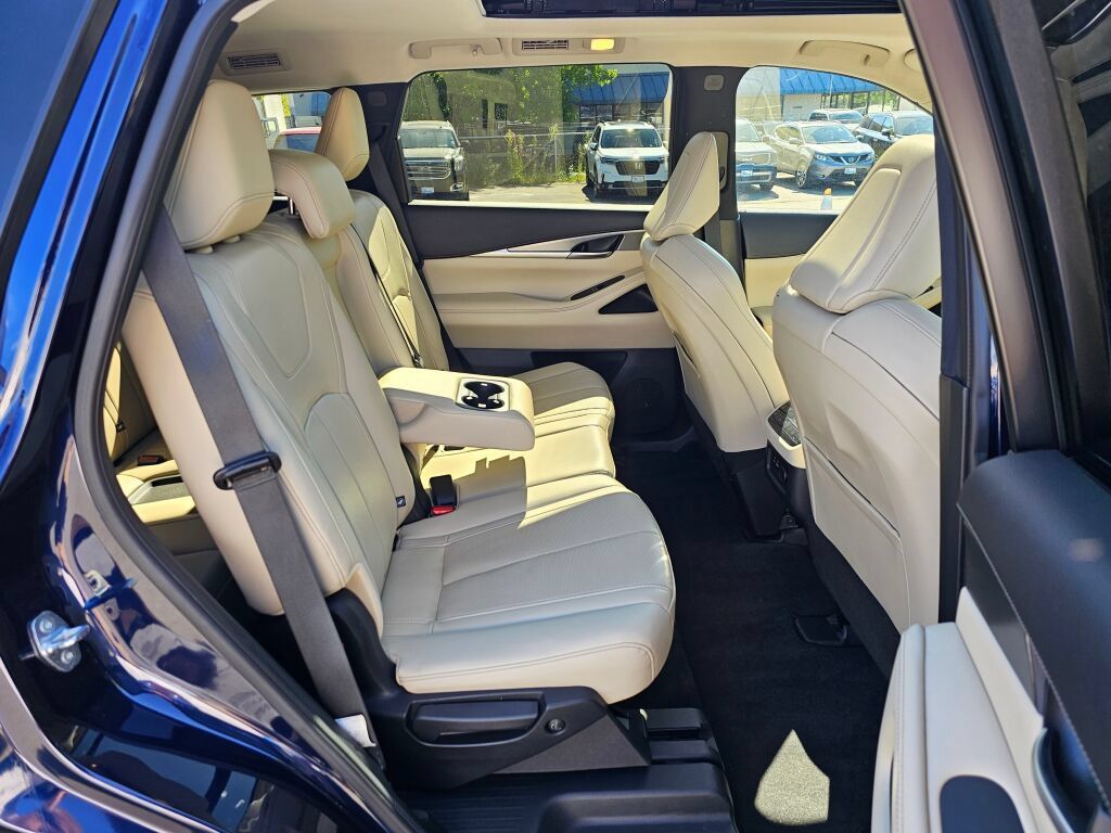 Used 2022 INFINITI QX60 Luxe AWD/4WD image 29