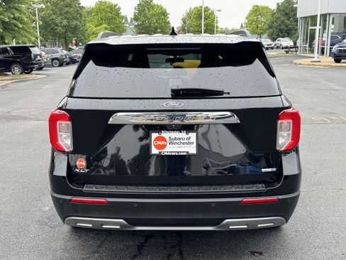 Used 2020 Ford Explorer XLT w/ Equipment Group 202A AWD/4WD image 2