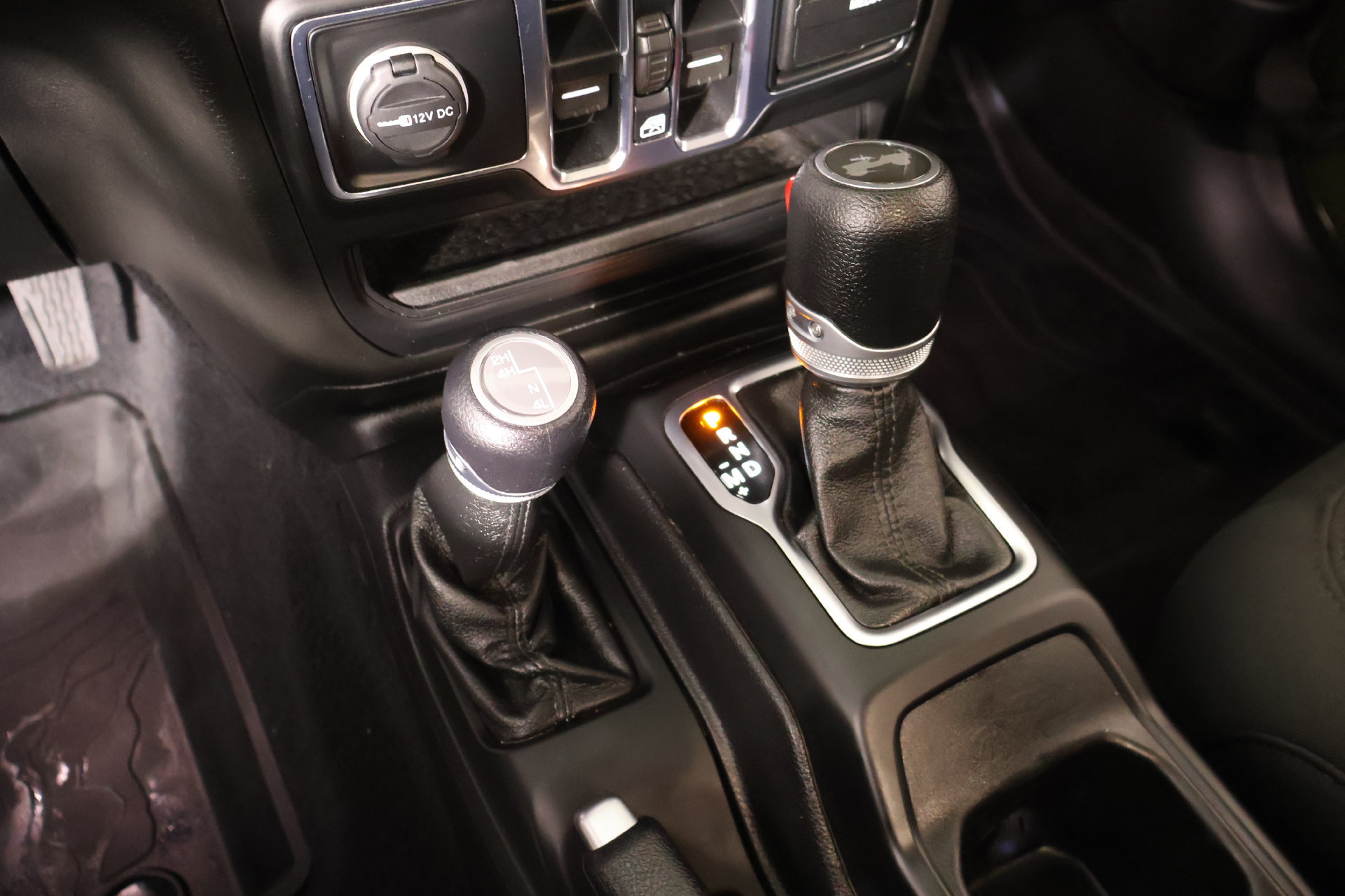 Used 2020 Jeep Wrangler Unlimited Sport AWD/4WD image 8