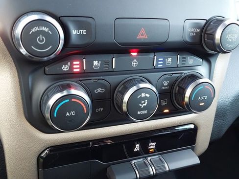 Used 2022 RAM 1500 Laramie image 30