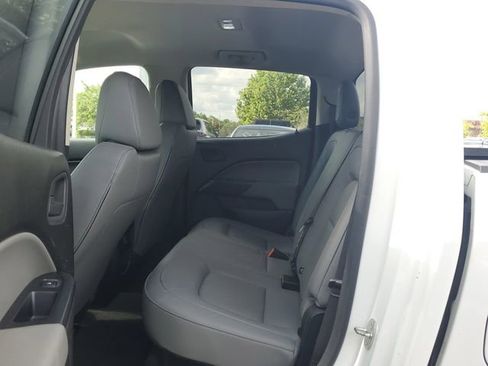 Used 2022 Chevrolet Colorado W/T w/ WT Convenience Package RWD image 9