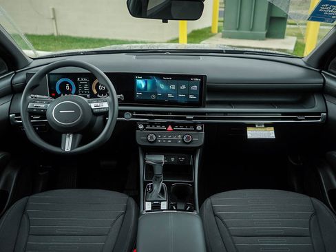 New 2026 Hyundai Santa Cruz SE image 12