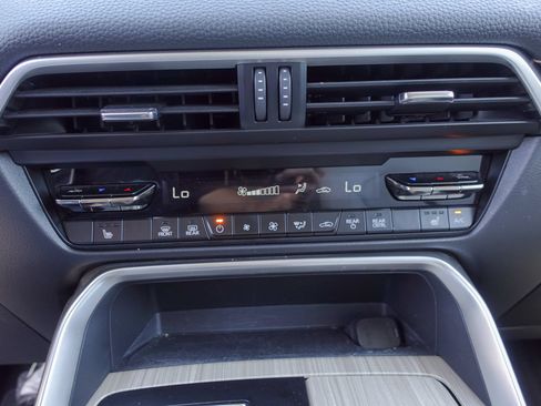 Used 2024 MAZDA CX-90 Plug-In Hybrid w/ Preferred AWD/4WD image 23