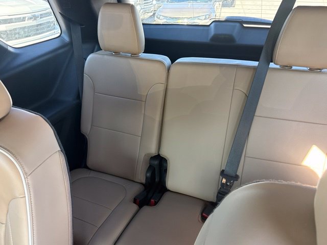 Used 2023 Chevrolet Traverse Premier w/ LPO, Floor Liner Package AWD/4WD image 25