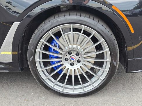 Used 2023 BMW ALPINA XB7 AWD/4WD image 9