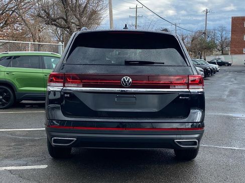 New 2026 Volkswagen Atlas SE image 4