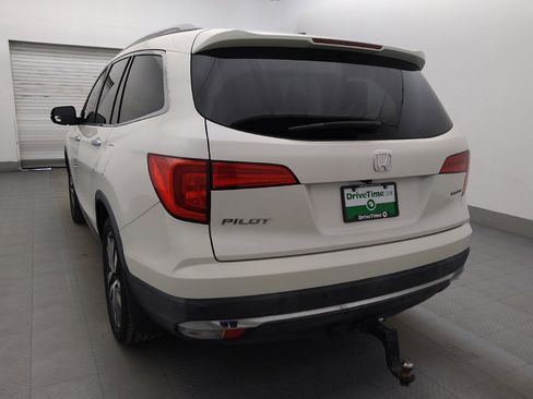 Used 2017 Honda Pilot Touring image 5