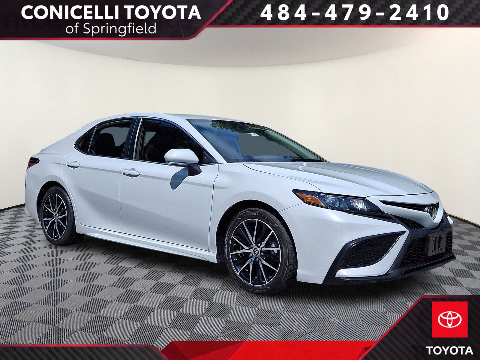 Used 2022 Toyota Camry SE AWD/4WD image 1