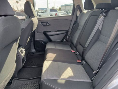 Used 2021 Nissan Rogue S image 8