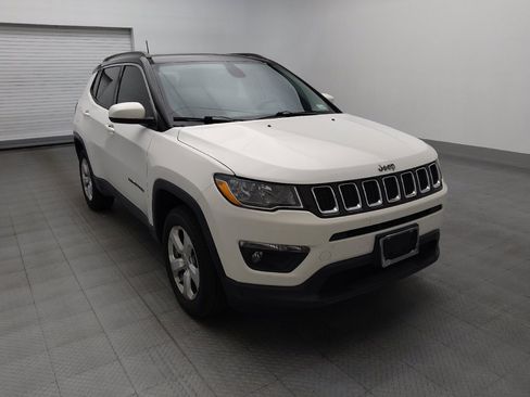 Used 2018 Jeep Compass Latitude w/ Popular Equipment Group AWD/4WD image 13
