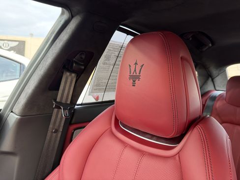 Used 2022 Maserati Quattroporte Modena Q4 image 22