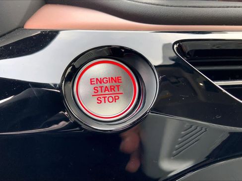 Certified 2025 Acura MDX SH-AWD w/ Technology Package image 30