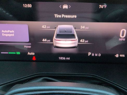 Used 2025 Jeep Wagoneer S Launch Edition image 14