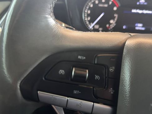 Used 2021 Cadillac XT6 Premium Luxury FWD image 35