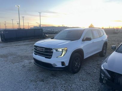 Used 2025 GMC Acadia Elevation
