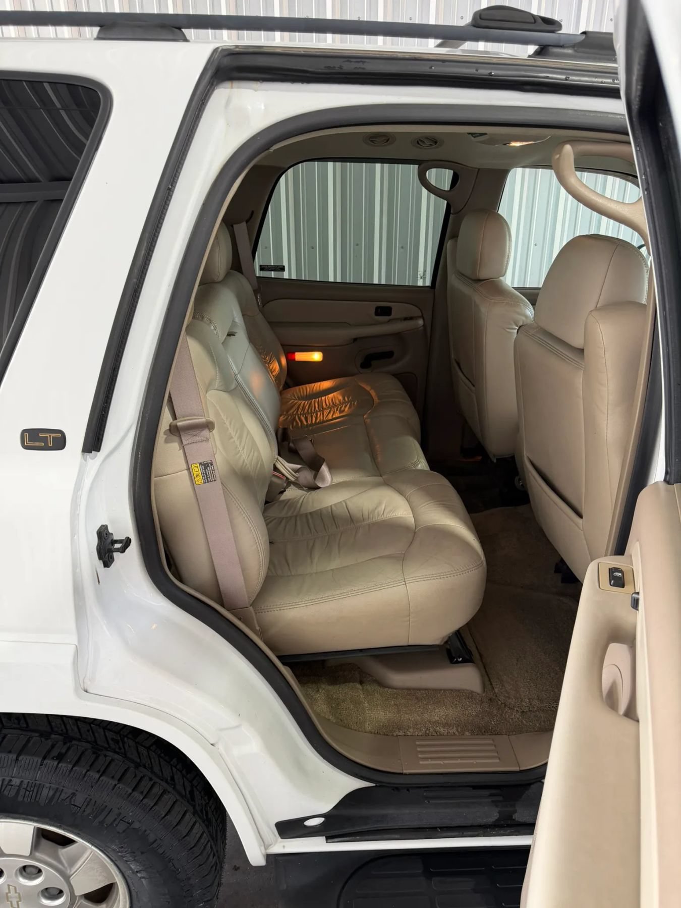 Used 2002 Chevrolet Tahoe LT RWD image 26