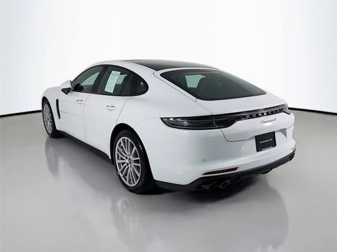 Used 2023 Porsche Panamera 4 Platinum Edition AWD/4WD image 3