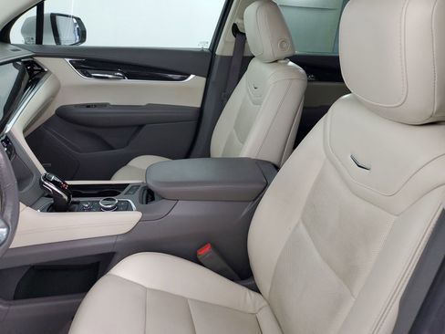 Used 2021 Cadillac XT6 Premium Luxury image 26
