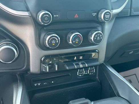 Used 2019 RAM 1500 Big Horn AWD/4WD image 31