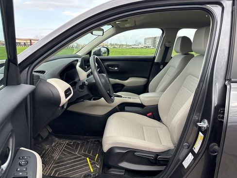 Used 2024 Honda HR-V LX image 14