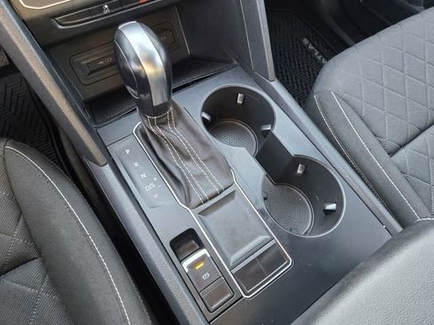 Used 2021 Volkswagen Atlas Cross Sport S image 19