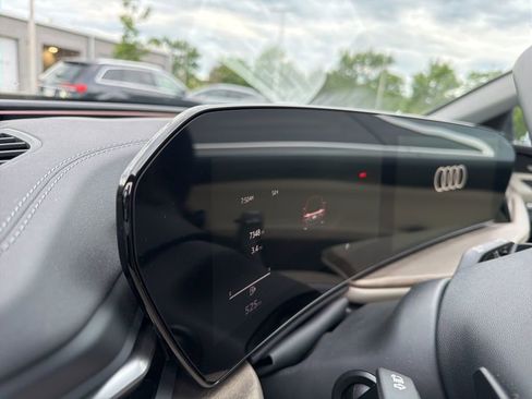 Used 2025 Audi Q5 Prestige AWD/4WD image 13