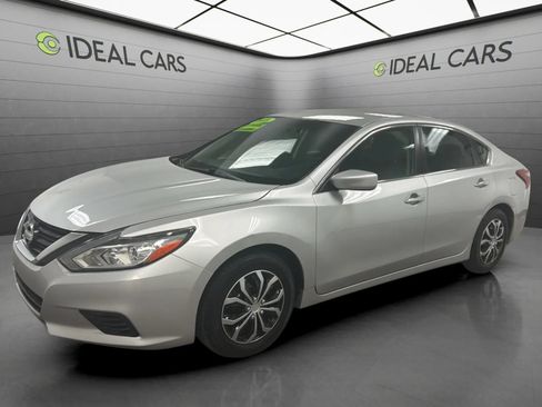 Used 2018 Nissan Altima 2.5 S w/ S Convenience Package FWD image 1