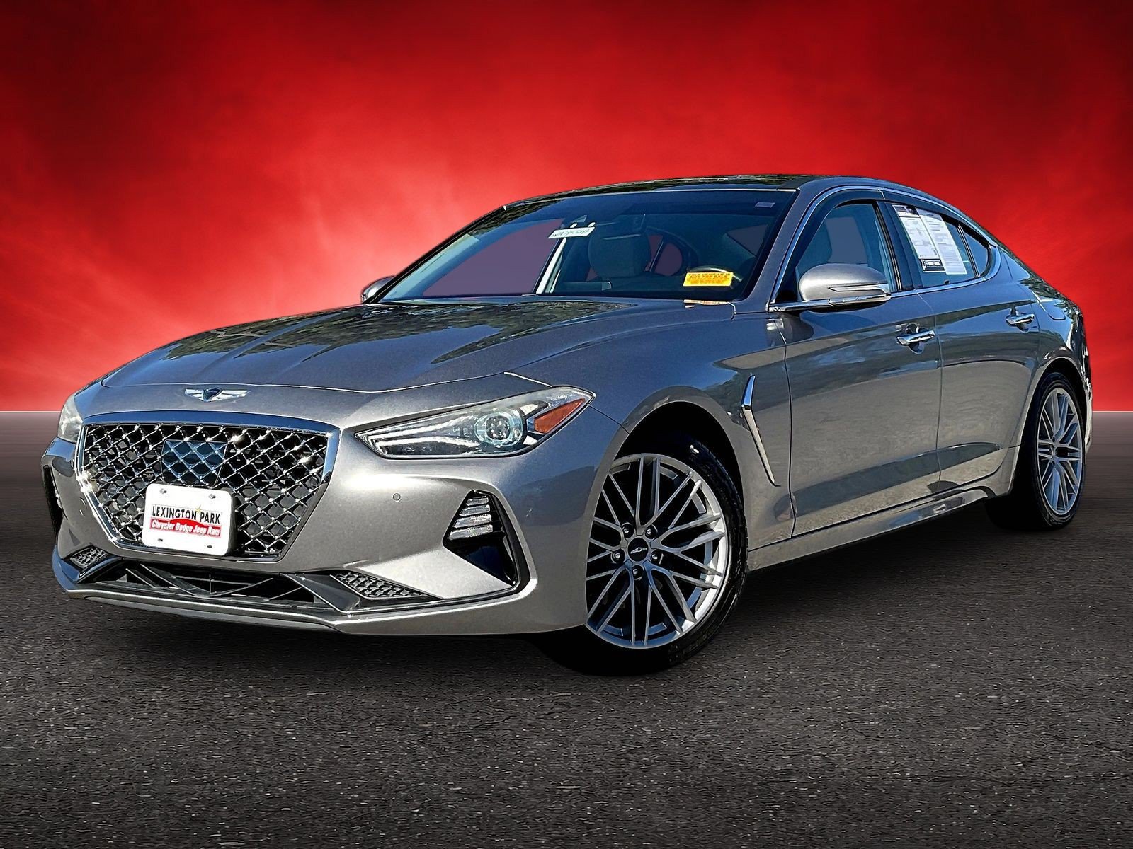 Used 2020 Genesis G70 2.0T w/ Elite Package RWD image 3