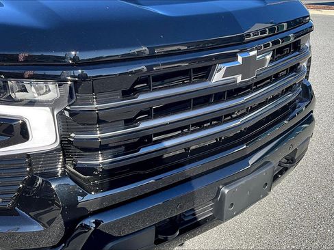 Used 2026 Chevrolet Silverado 1500 High Country w/ Midnight Edition image 32