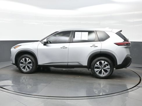 Used 2023 Nissan Rogue SV AWD/4WD image 3