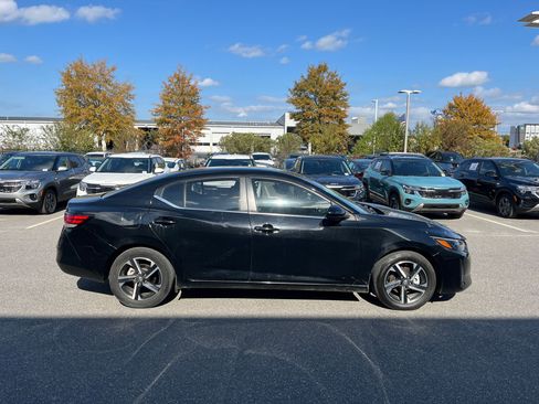 Used 2024 Nissan Sentra SV image 10