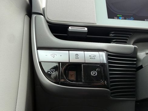 Certified 2024 Hyundai Ioniq 5 Limited RWD image 25