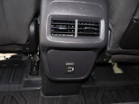 Used 2021 GMC Terrain SLE w/ Driver Convenience Package image 13