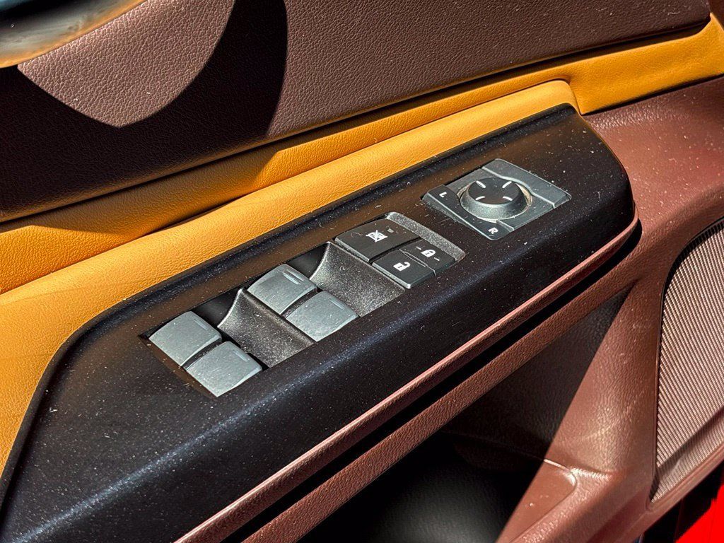 Used 2019 Lexus ES 300h w/ Accessory Package 2 FWD image 25