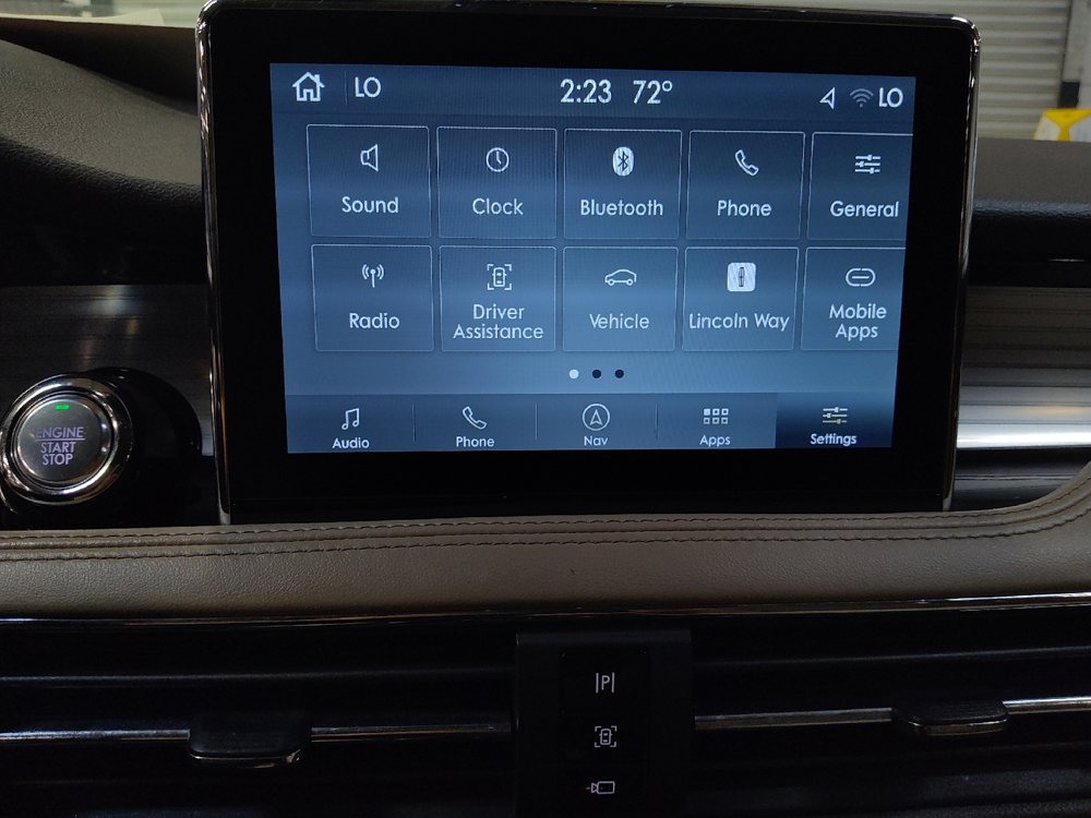 Used 2022 Lincoln Corsair AWD w/ Premium Package image 25