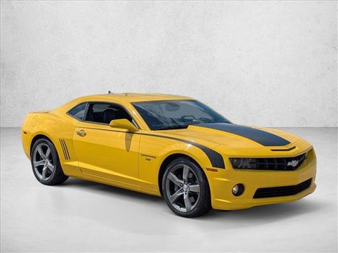Used 2010 Chevrolet Camaro SS w/ RS Package image 3