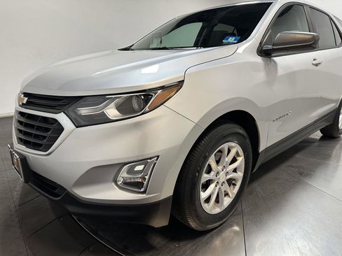 Used 2020 Chevrolet Equinox LS w/ LS Convenience Package image 7