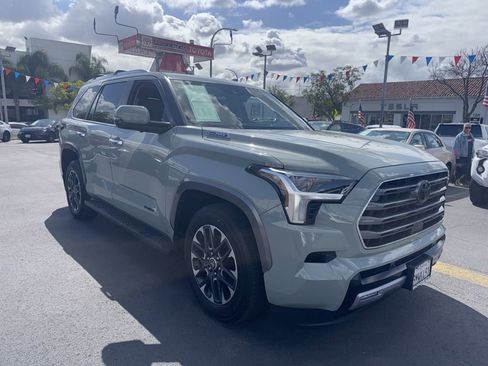 Used 2024 Toyota Sequoia Limited w/ Tow Technology Package image 3