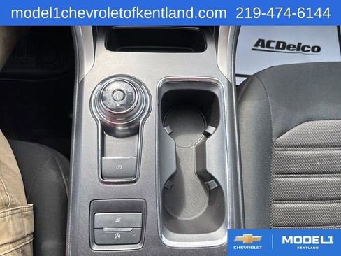 Used 2020 Ford Fusion SE FWD image 22