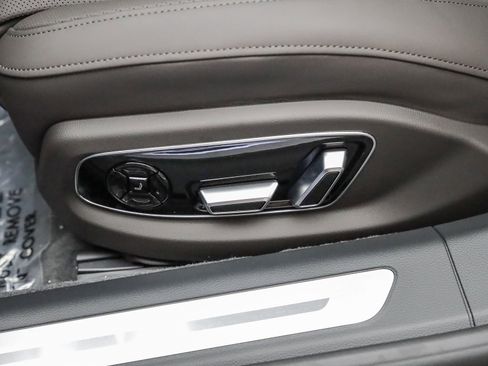 New 2025 Audi A8 L 3.0T image 23