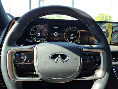 Used 2025 INFINITI QX80 Autograph w/ Autograph Exterior Package AWD/4WD image 25