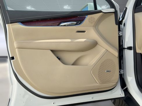 Used 2019 Cadillac XT5 Premium Luxury image 22